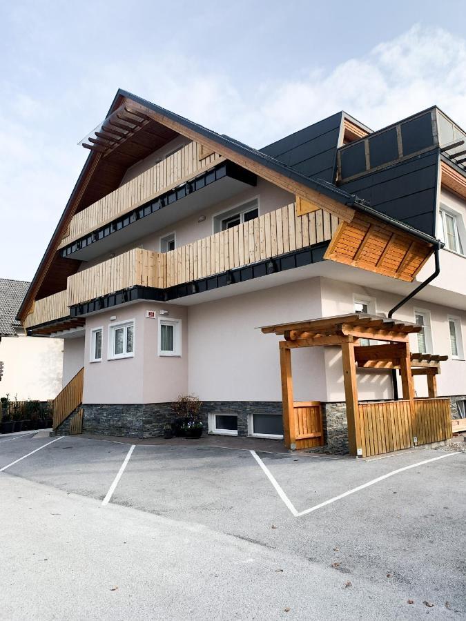 Lovely Basement Rental Bled Luaran gambar